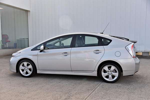 2014 Toyota Prius i-Tech ZVW30R