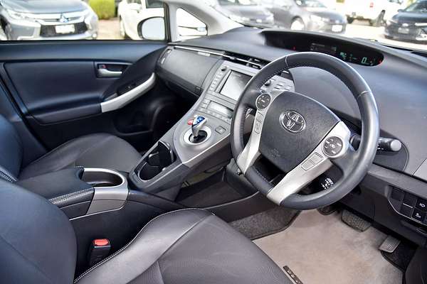 2014 Toyota Prius i-Tech ZVW30R