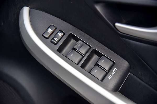 2014 Toyota Prius i-Tech ZVW30R