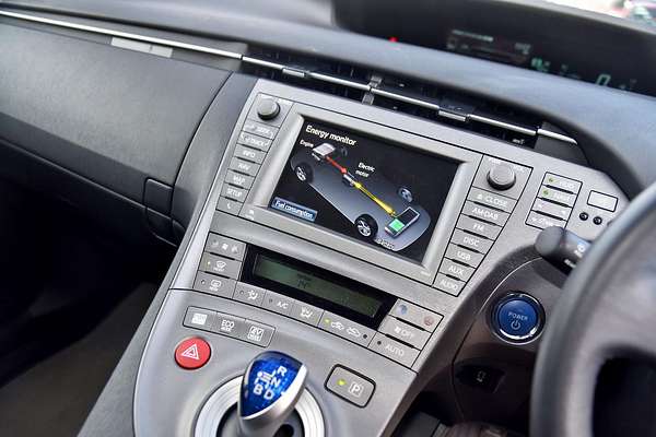 2014 Toyota Prius i-Tech ZVW30R