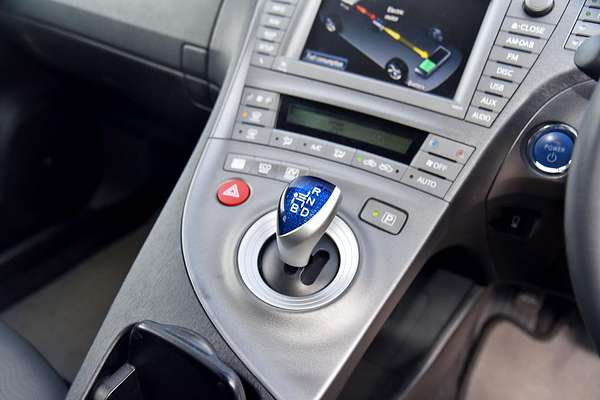 2014 Toyota Prius i-Tech ZVW30R