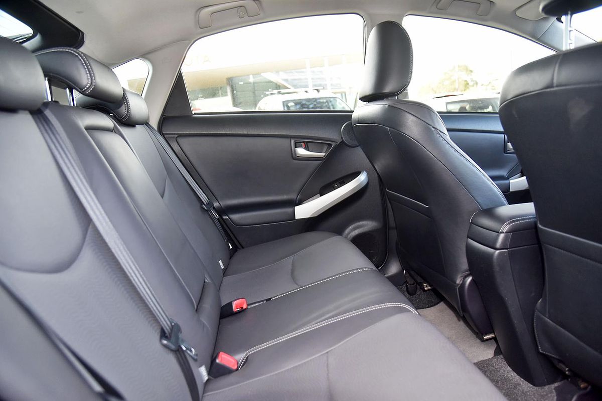 2014 Toyota Prius i-Tech ZVW30R
