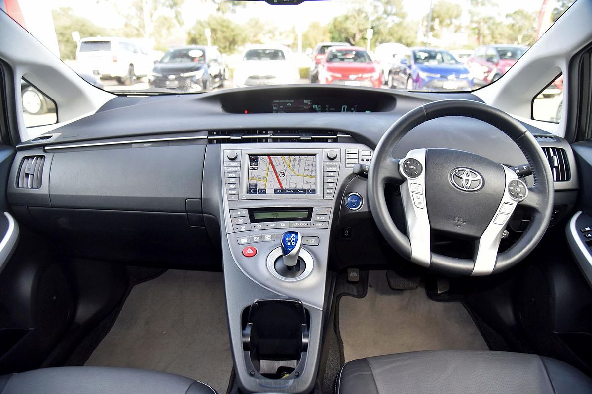 2014 Toyota Prius i-Tech ZVW30R