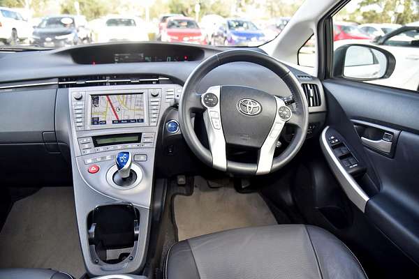 2014 Toyota Prius i-Tech ZVW30R