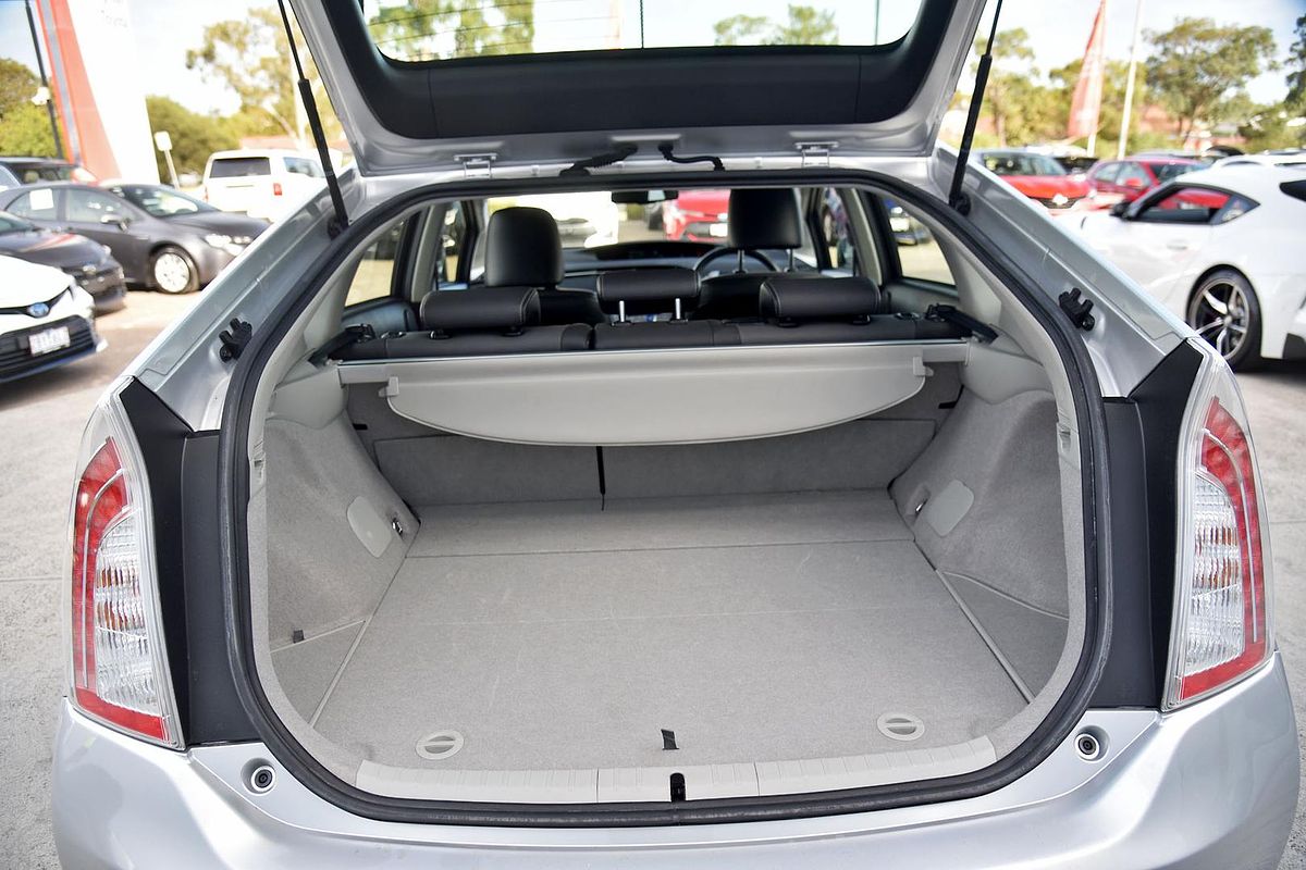 2014 Toyota Prius i-Tech ZVW30R