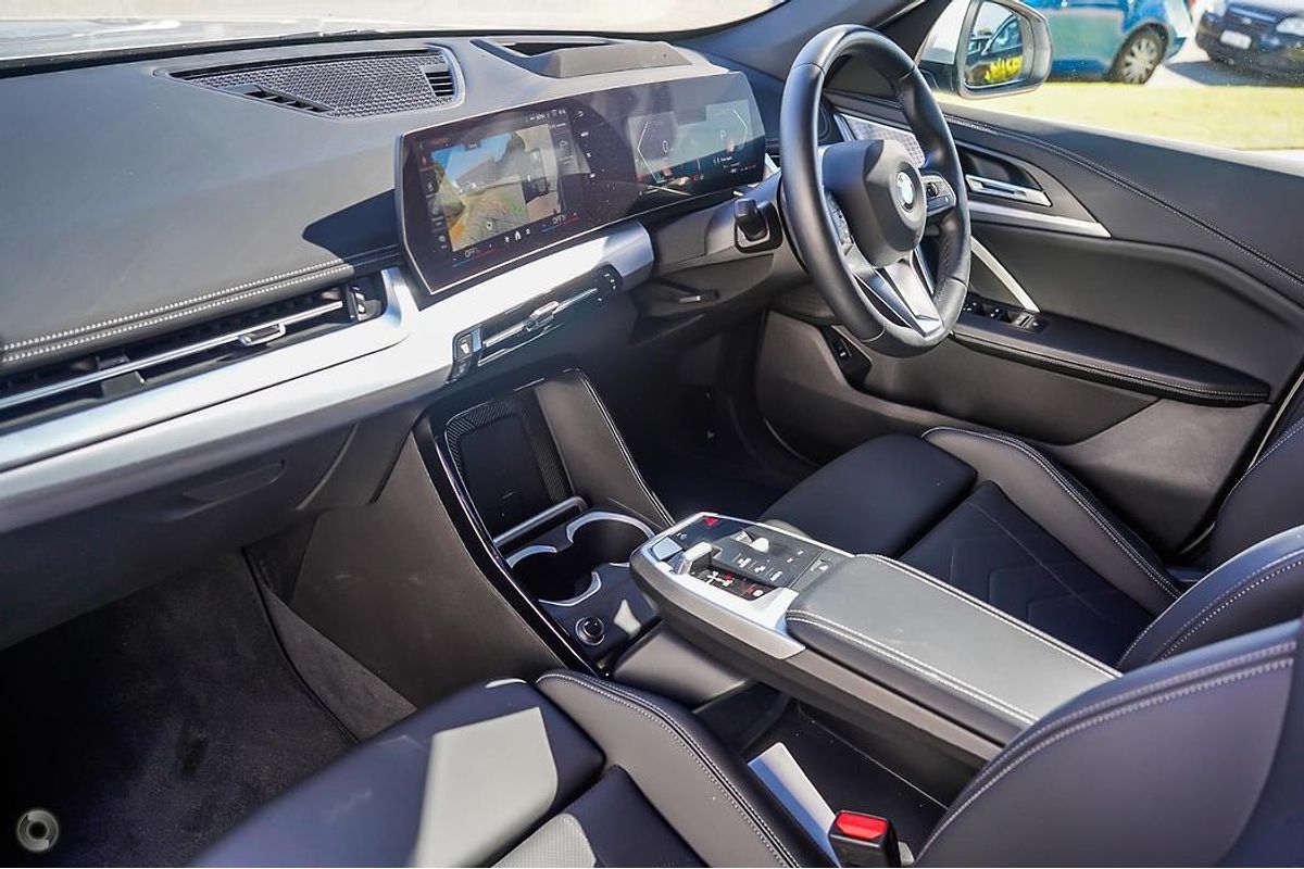 2024 BMW X1 xDrive20i U11