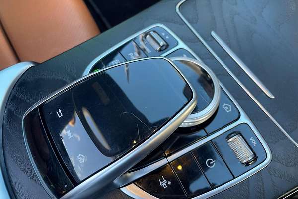 2019 Mercedes-Benz C-Class C200 C205