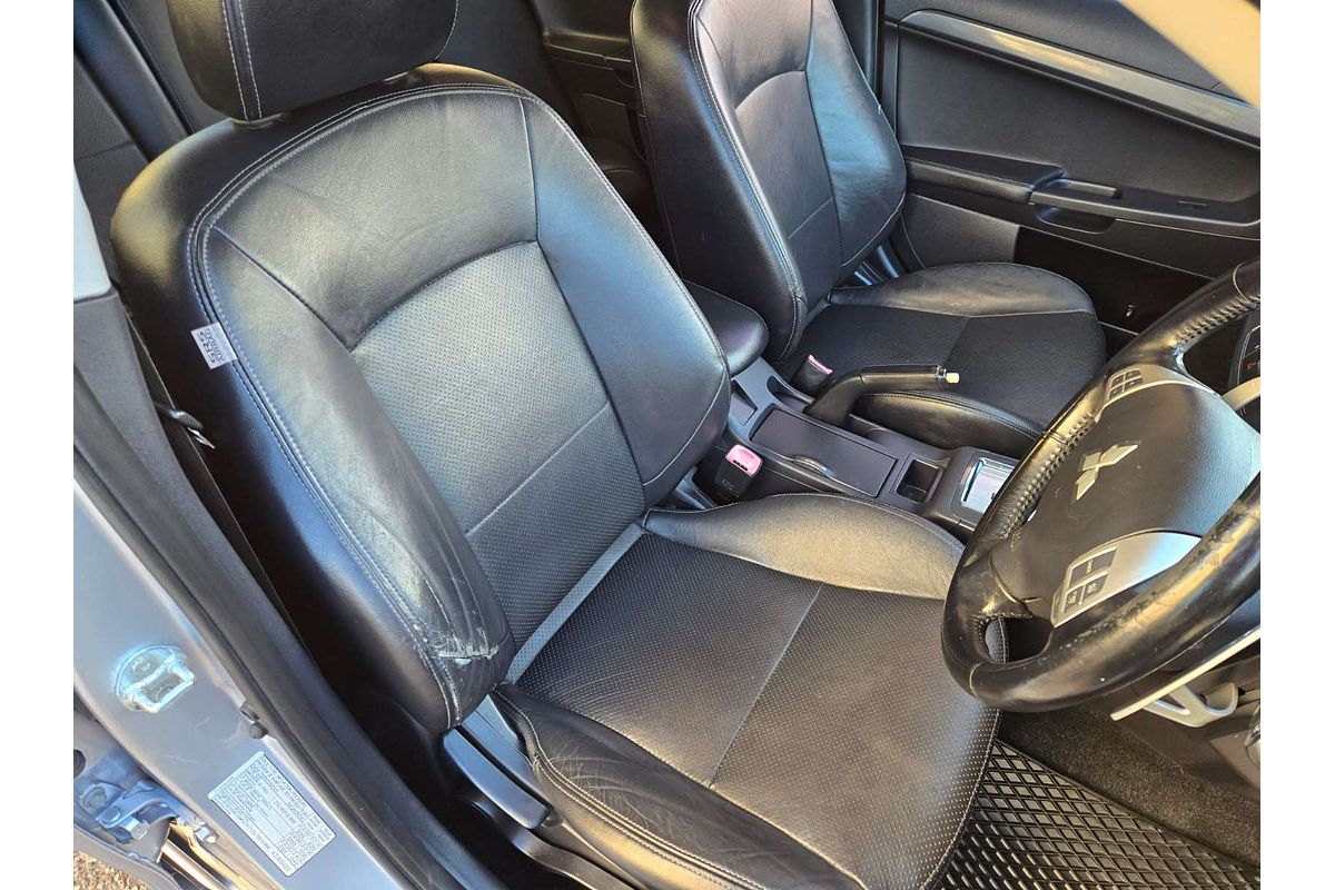 2010 Mitsubishi Lancer VR-X CJ