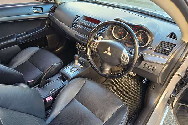 2010 Mitsubishi Lancer VR-X CJ