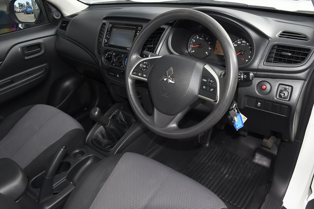 2022 Mitsubishi Triton GLX MR Rear Wheel Drive