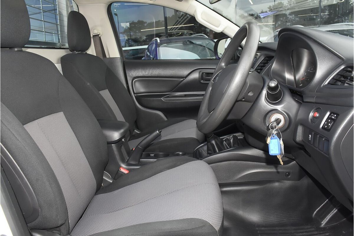 2022 Mitsubishi Triton GLX MR Rear Wheel Drive