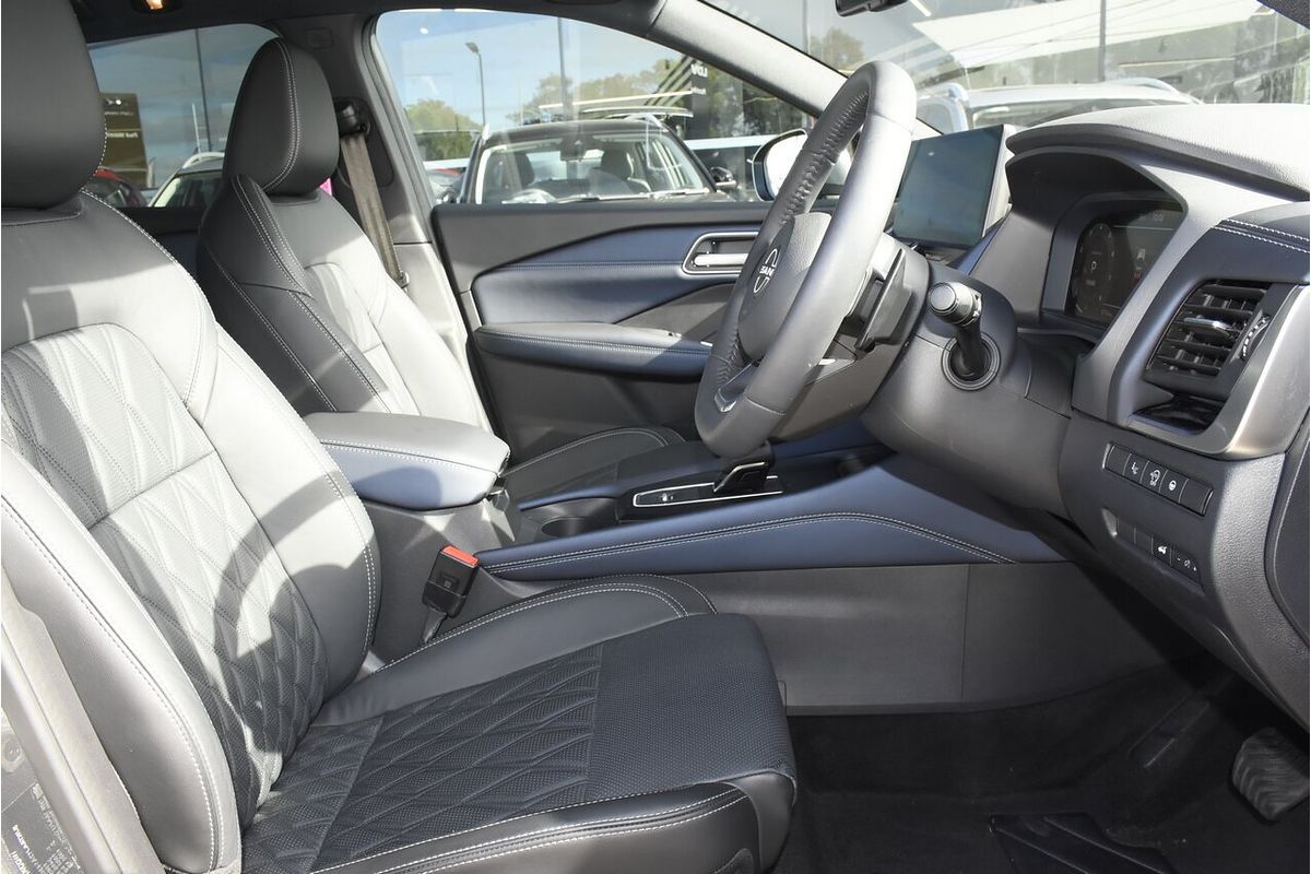 2024 Nissan QASHQAI Ti J12