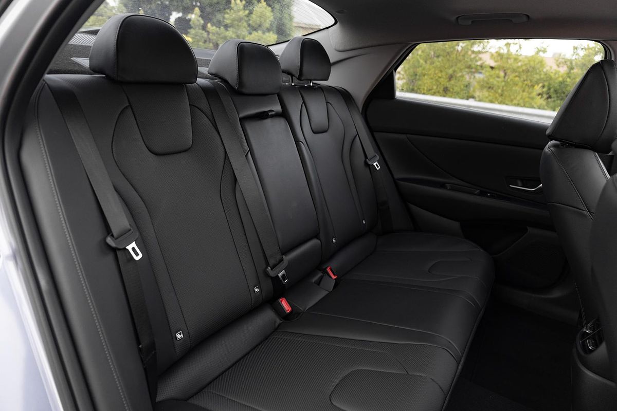 2024 Hyundai i30 Premium CN7.V2