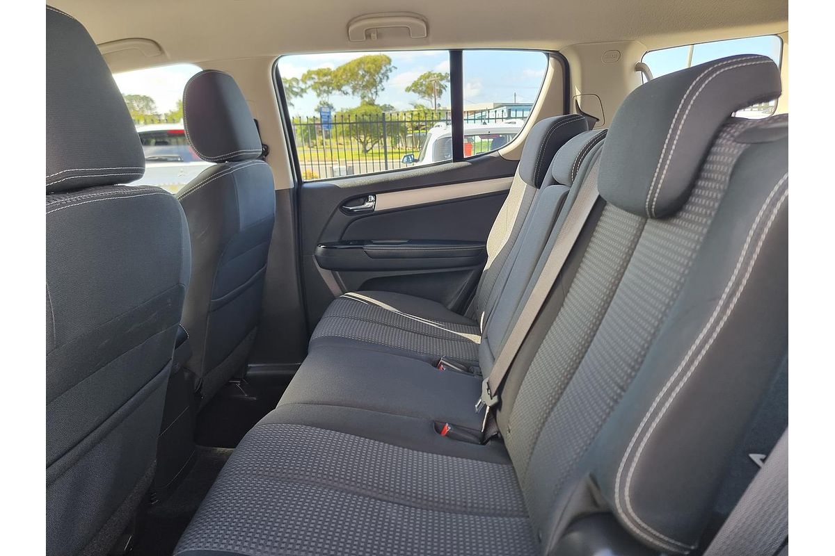 2018 Isuzu MU-X LS-M