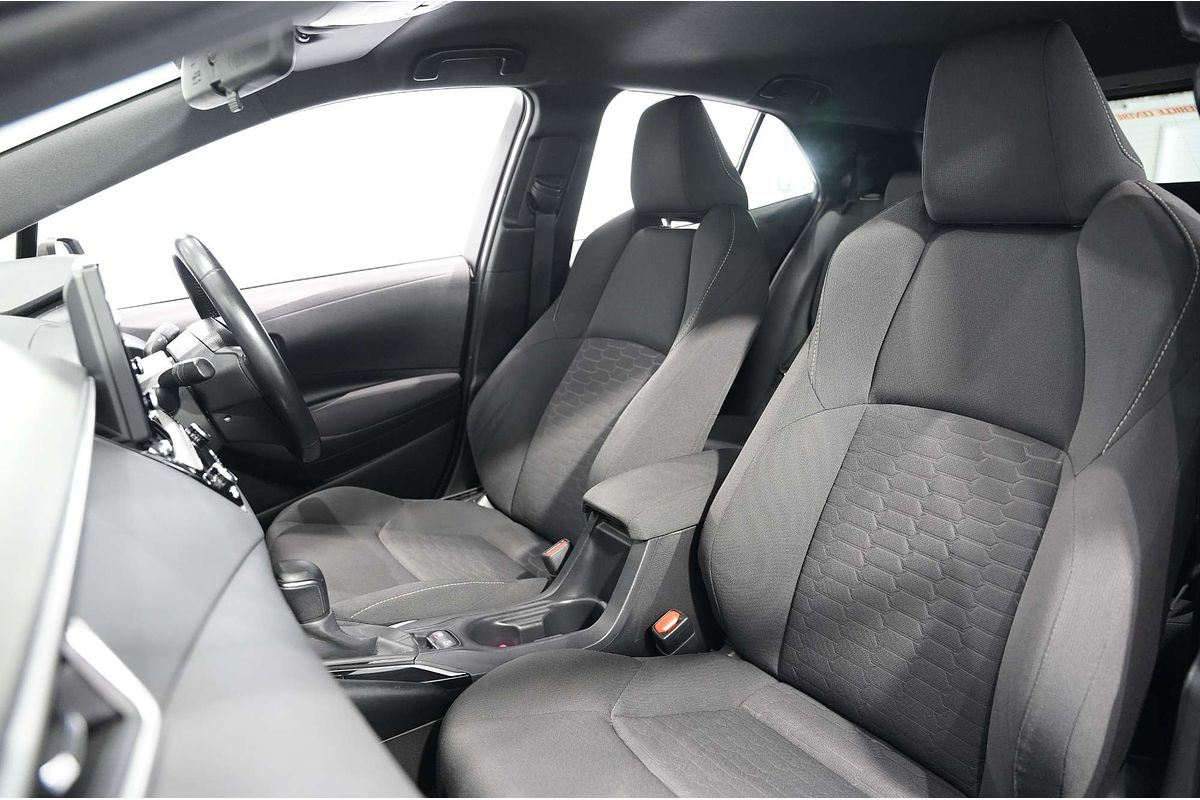 2020 Toyota Corolla SX Hybrid ZWE211R