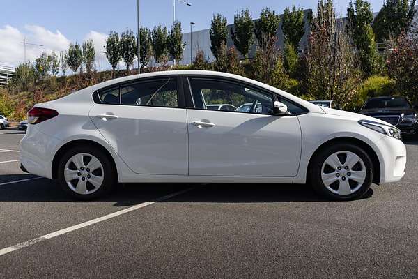 2017 Kia Cerato S YD