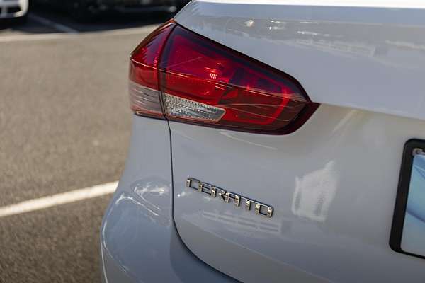 2017 Kia Cerato S YD