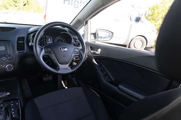 2017 Kia Cerato S YD