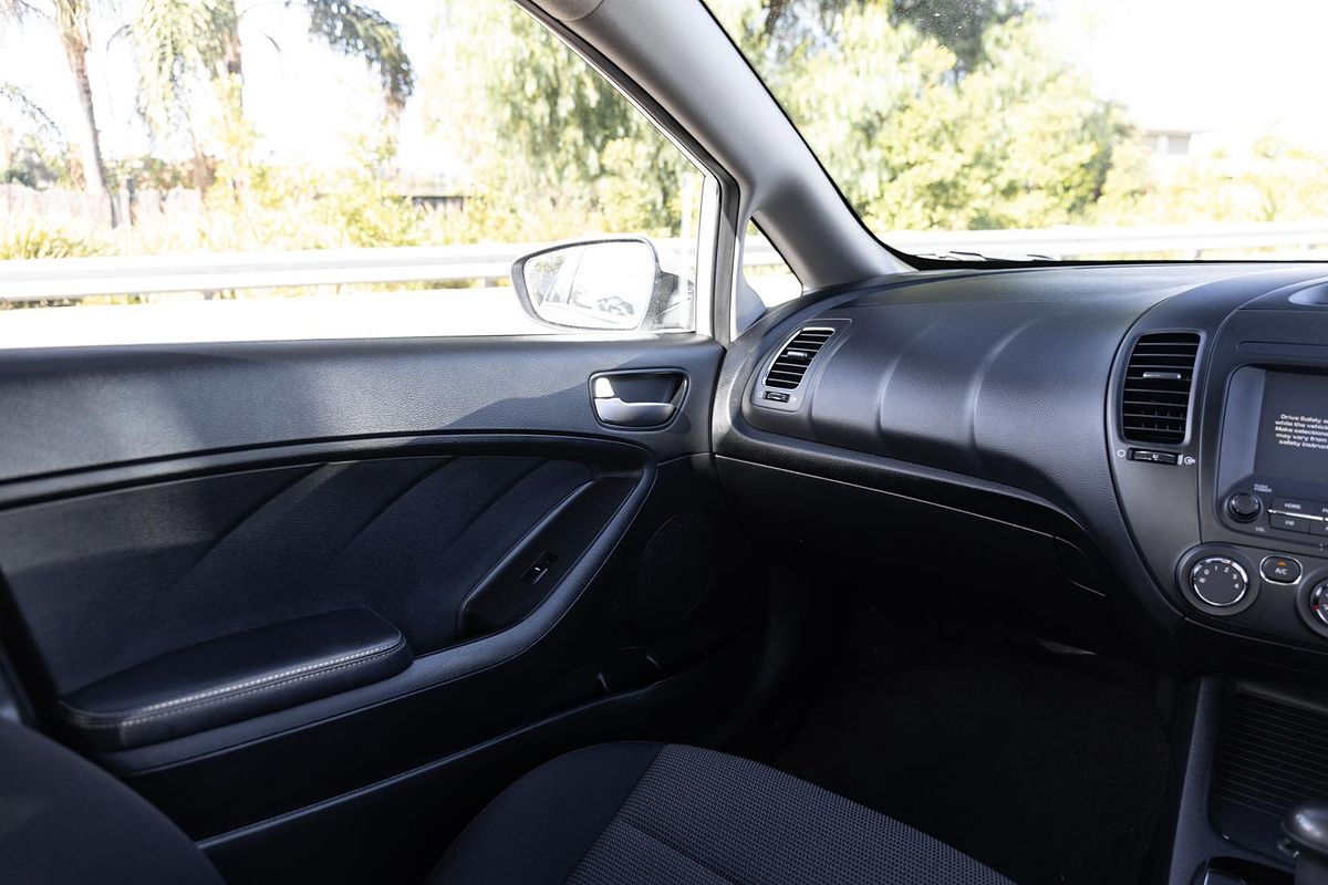 2017 Kia Cerato S YD