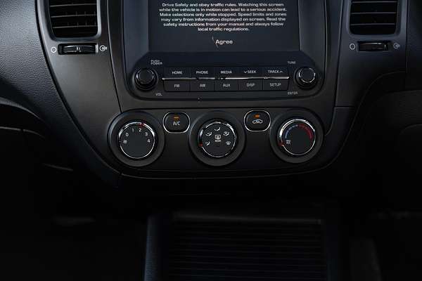 2017 Kia Cerato S YD