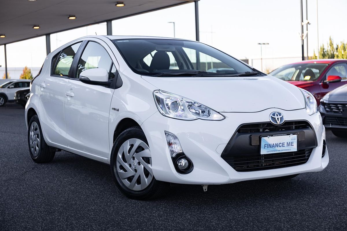 2017 Toyota Prius C NHP10R