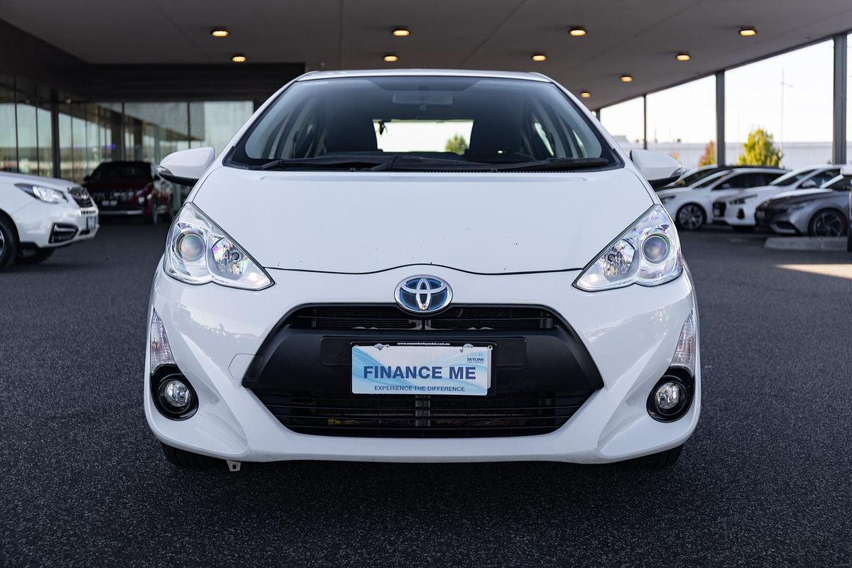 2017 Toyota Prius C NHP10R