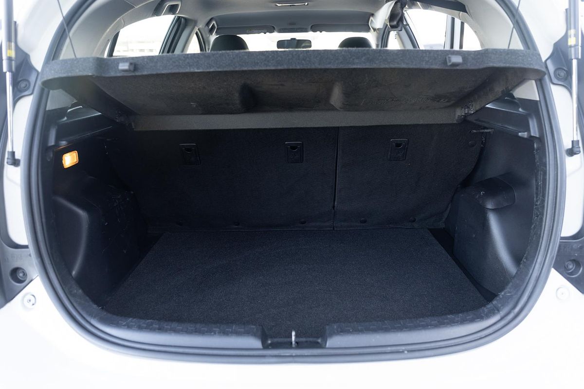 2017 Toyota Prius C NHP10R