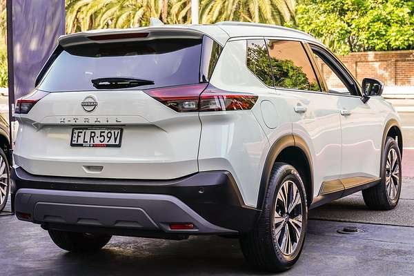2024 Nissan X-TRAIL ST-L T33
