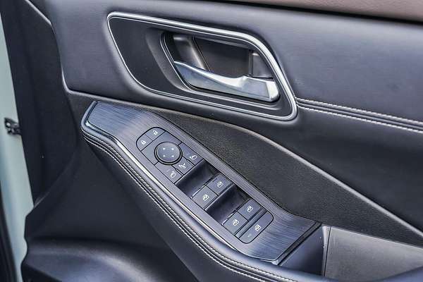 2024 Nissan X-TRAIL ST-L T33