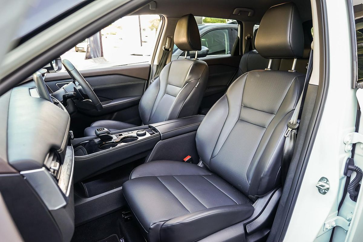 2024 Nissan X-TRAIL ST-L T33