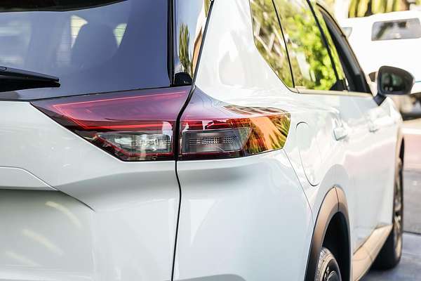 2024 Nissan X-TRAIL ST-L T33