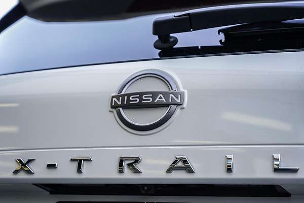 2024 Nissan X-TRAIL ST-L T33