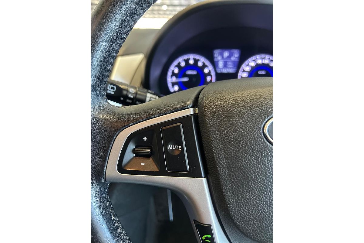2012 Hyundai Accent Premium RB