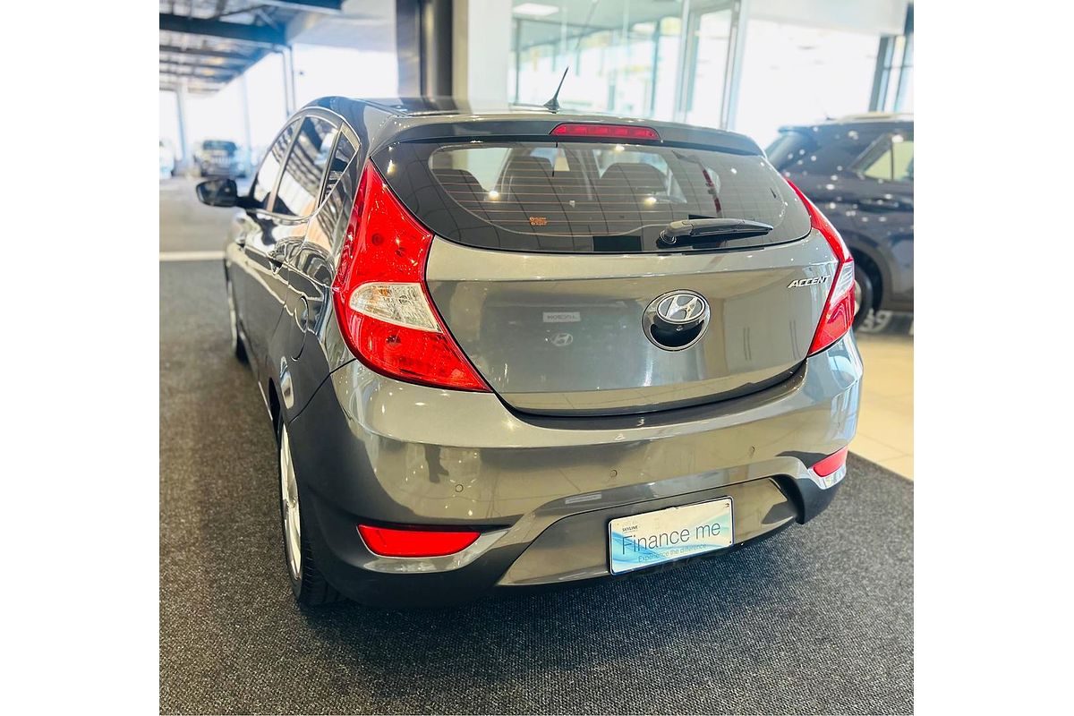 2012 Hyundai Accent Premium RB