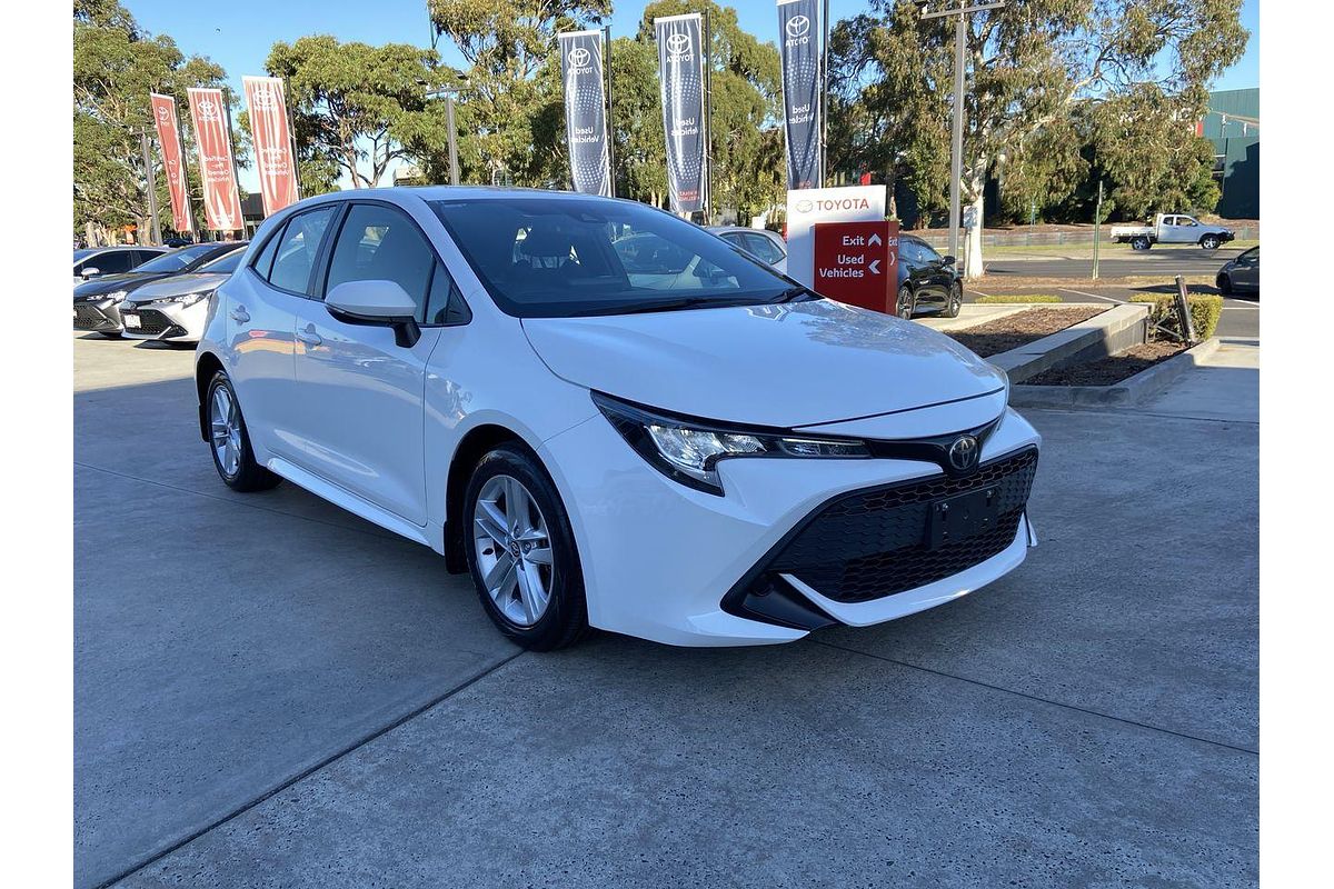 2018 Toyota Corolla Ascent Sport MZEA12R