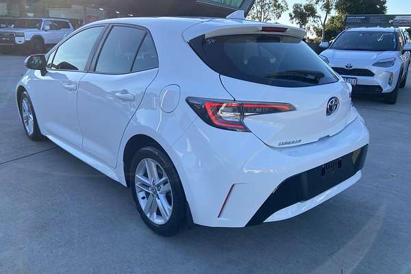 2018 Toyota Corolla Ascent Sport MZEA12R