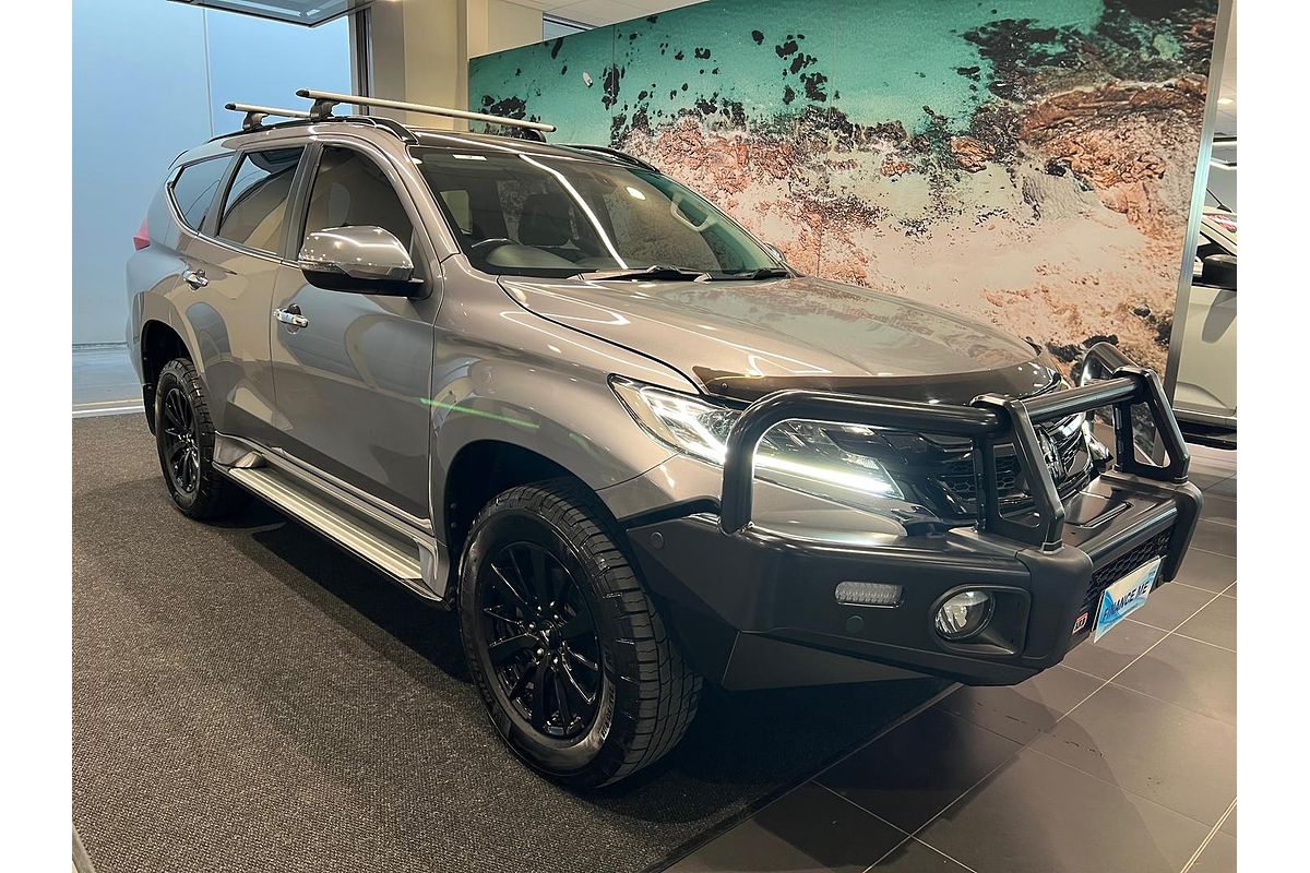 2019 Mitsubishi Pajero Sport Black Edition QE