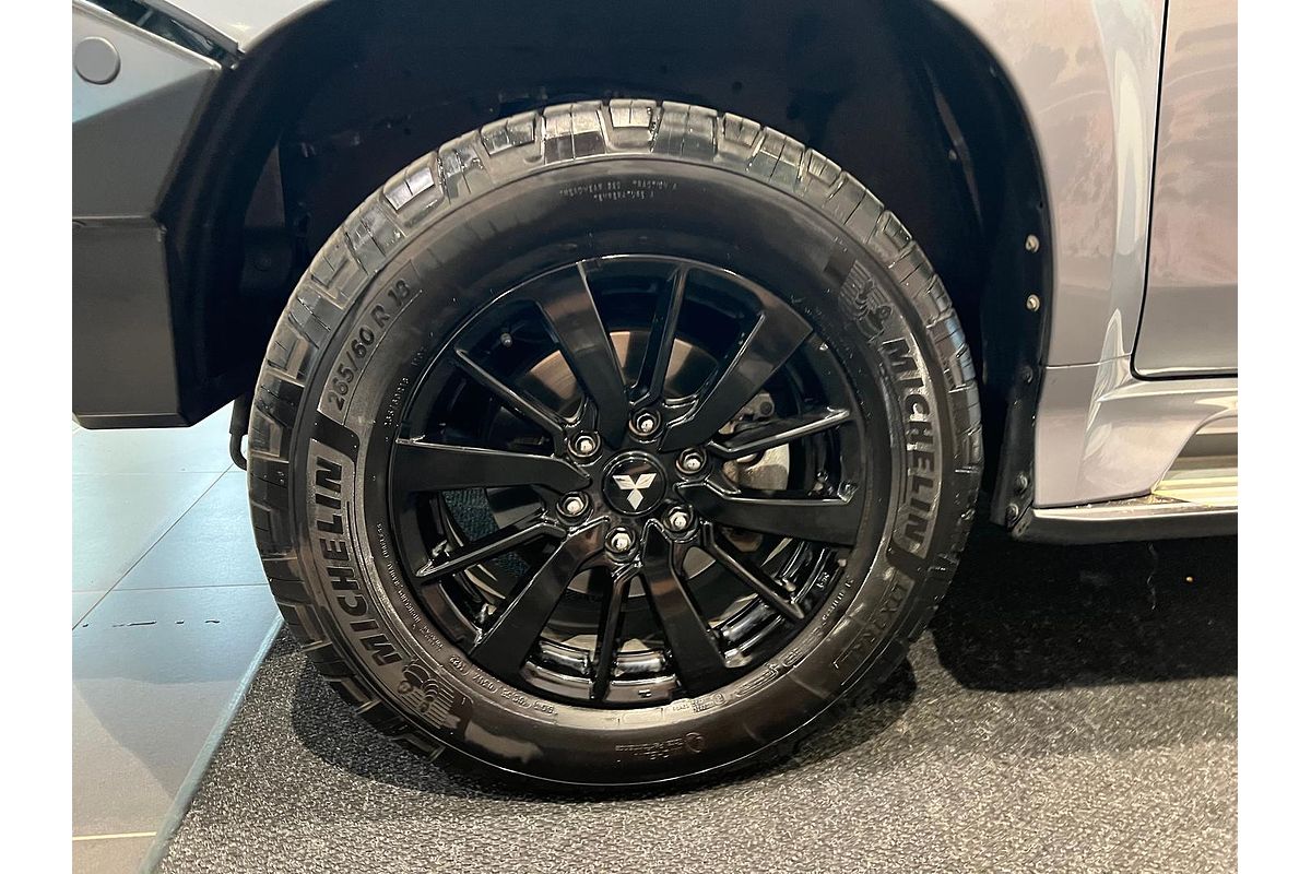 2019 Mitsubishi Pajero Sport Black Edition QE