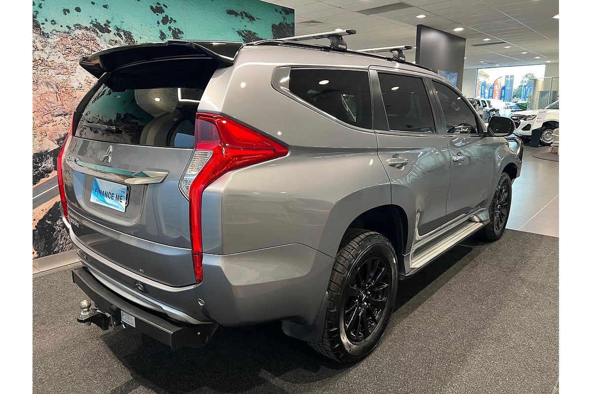 2019 Mitsubishi Pajero Sport Black Edition QE