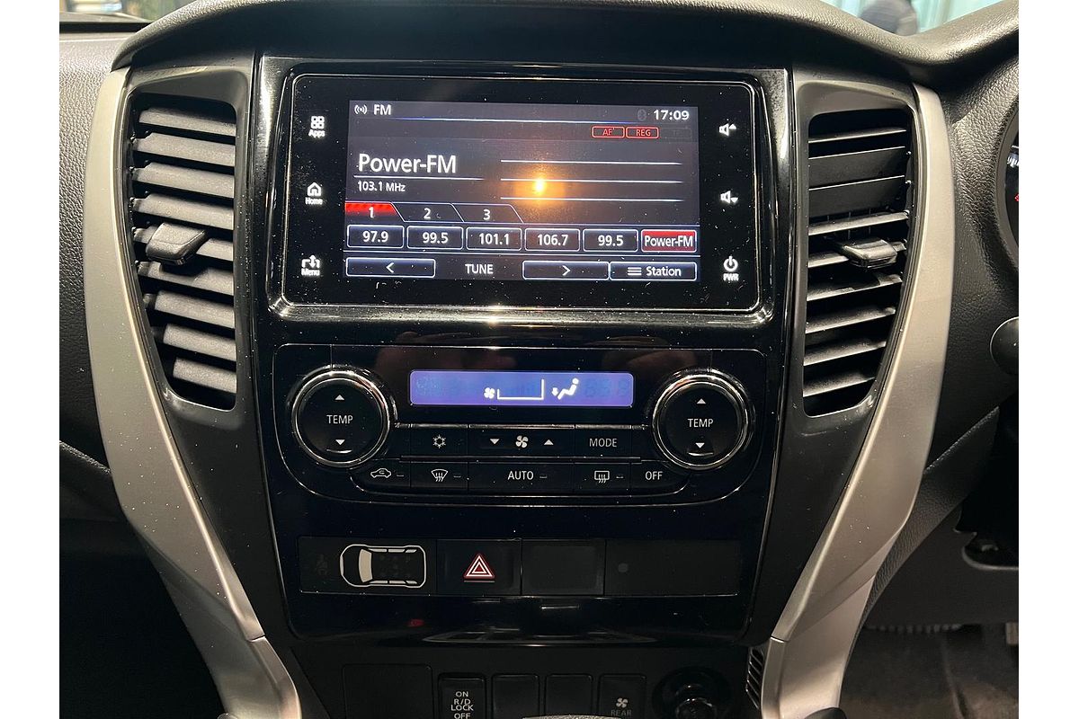 2019 Mitsubishi Pajero Sport Black Edition QE