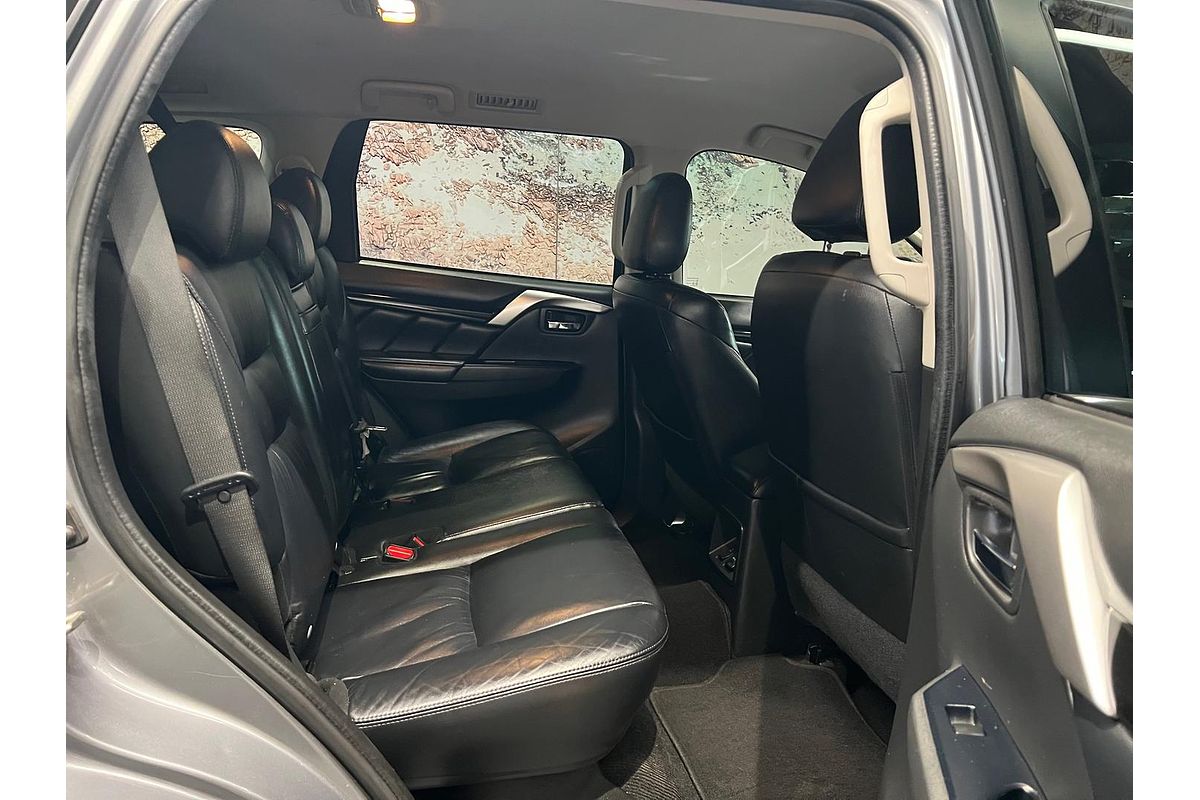 2019 Mitsubishi Pajero Sport Black Edition QE