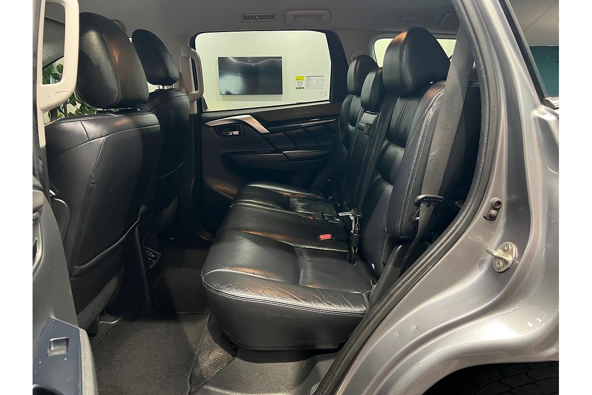 2019 Mitsubishi Pajero Sport Black Edition QE
