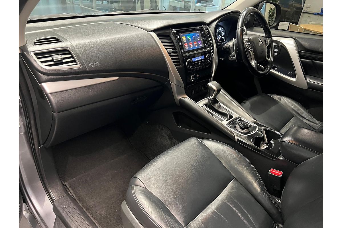 2019 Mitsubishi Pajero Sport Black Edition QE