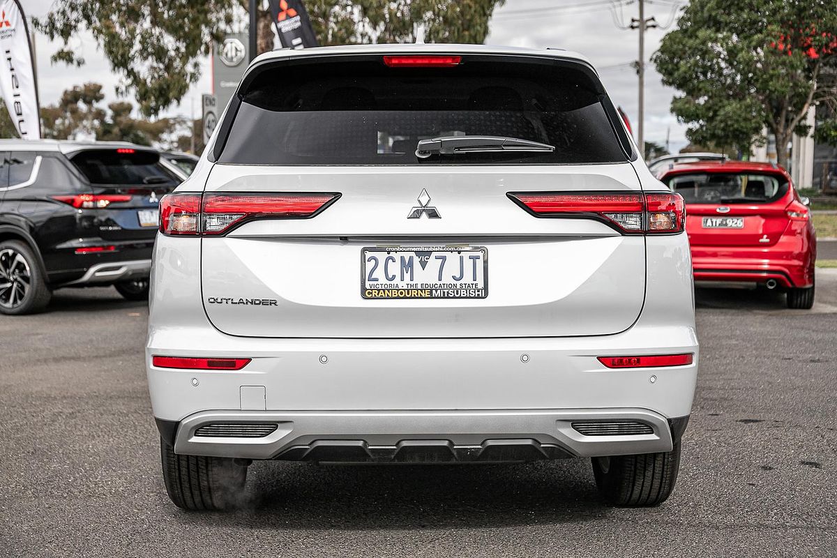 2025 Mitsubishi Outlander LS ZM