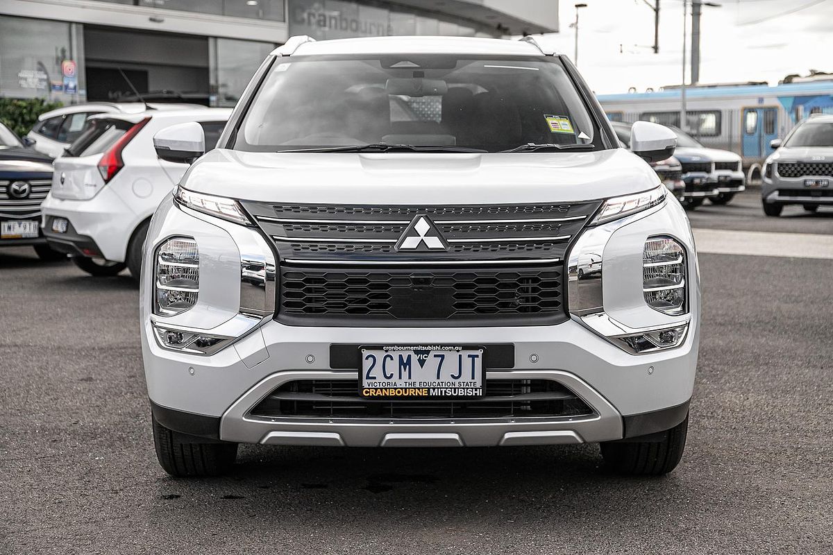 2025 Mitsubishi Outlander LS ZM