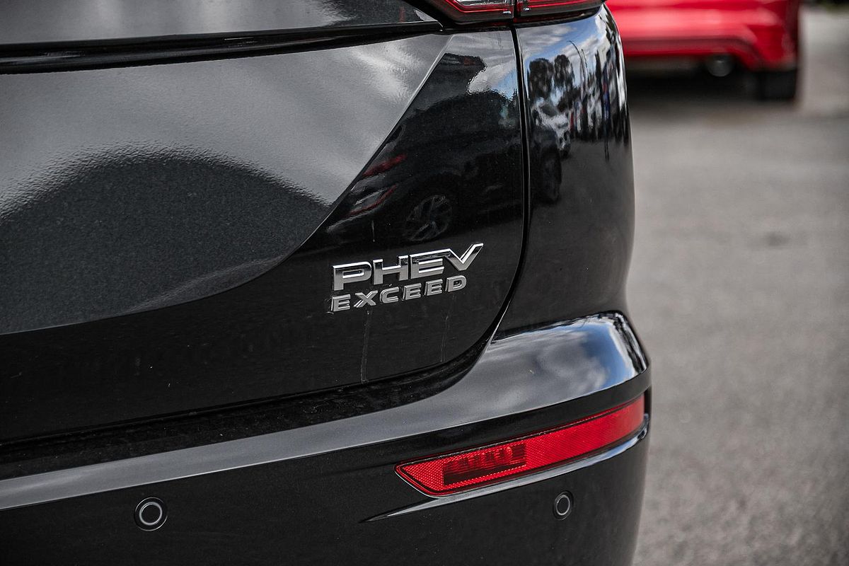 2024 Mitsubishi Outlander PHEV Exceed Tourer ZM