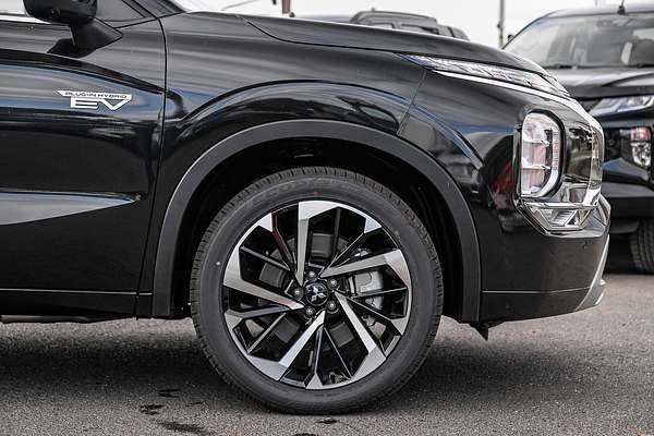 2024 Mitsubishi Outlander PHEV Exceed Tourer ZM