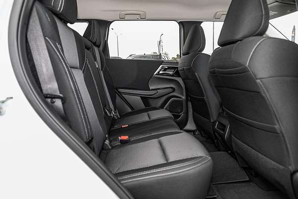 2025 Mitsubishi Outlander LS ZM