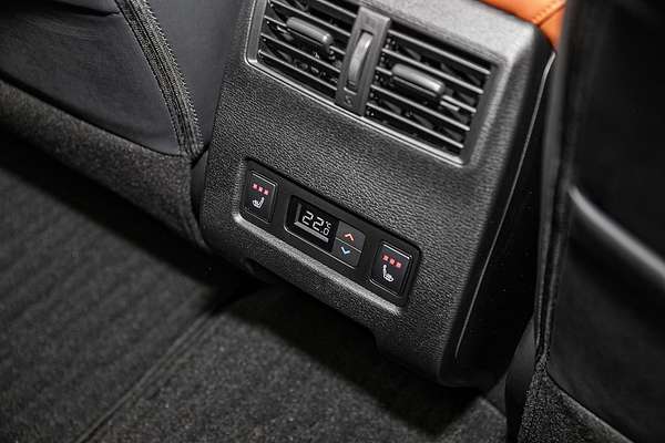 2024 Mitsubishi Outlander PHEV Exceed Tourer ZM