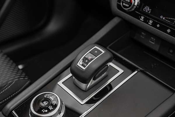 2025 Mitsubishi Outlander LS ZM
